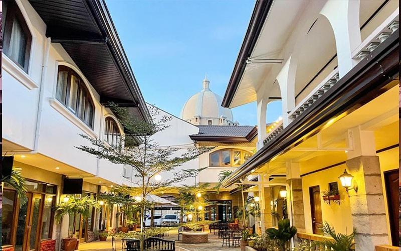 Solano Hotel & Resort At Casa Ysabel Lipa City Esterno foto